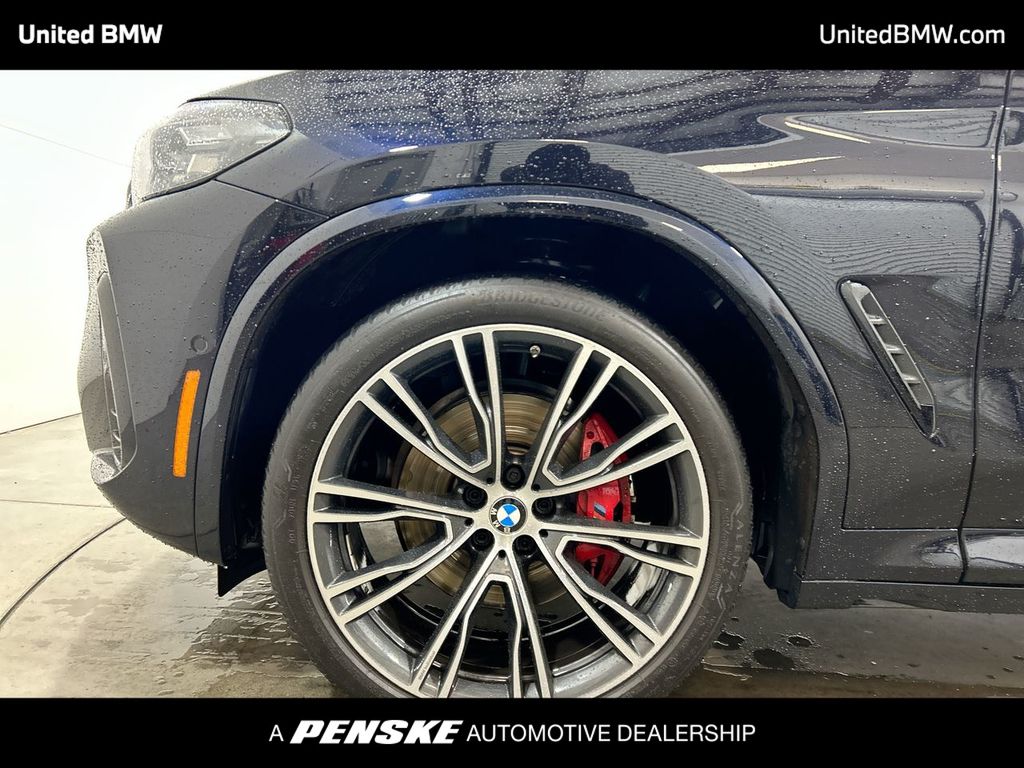 Thumbnail: 2024 BMW X4 - 10