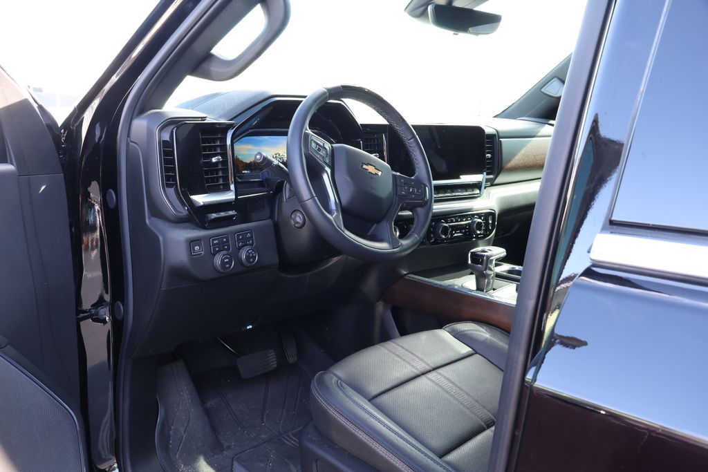 Thumbnail: 2024 Chevrolet Silverado 1500 - 12