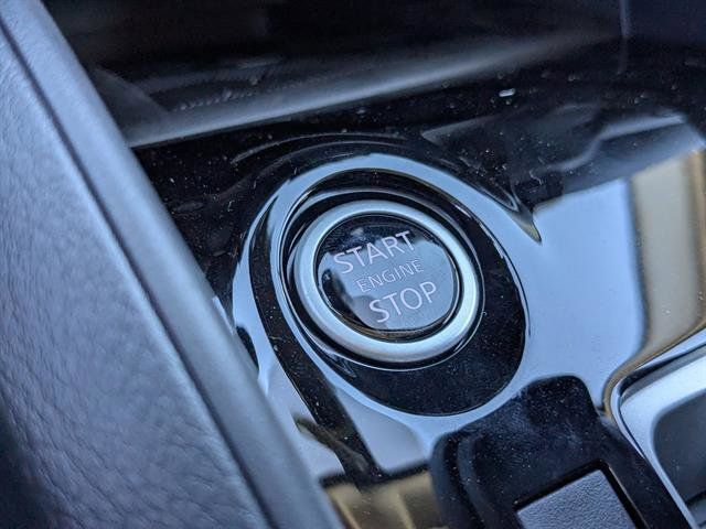 New 2025 Nissan Versa Sedan
