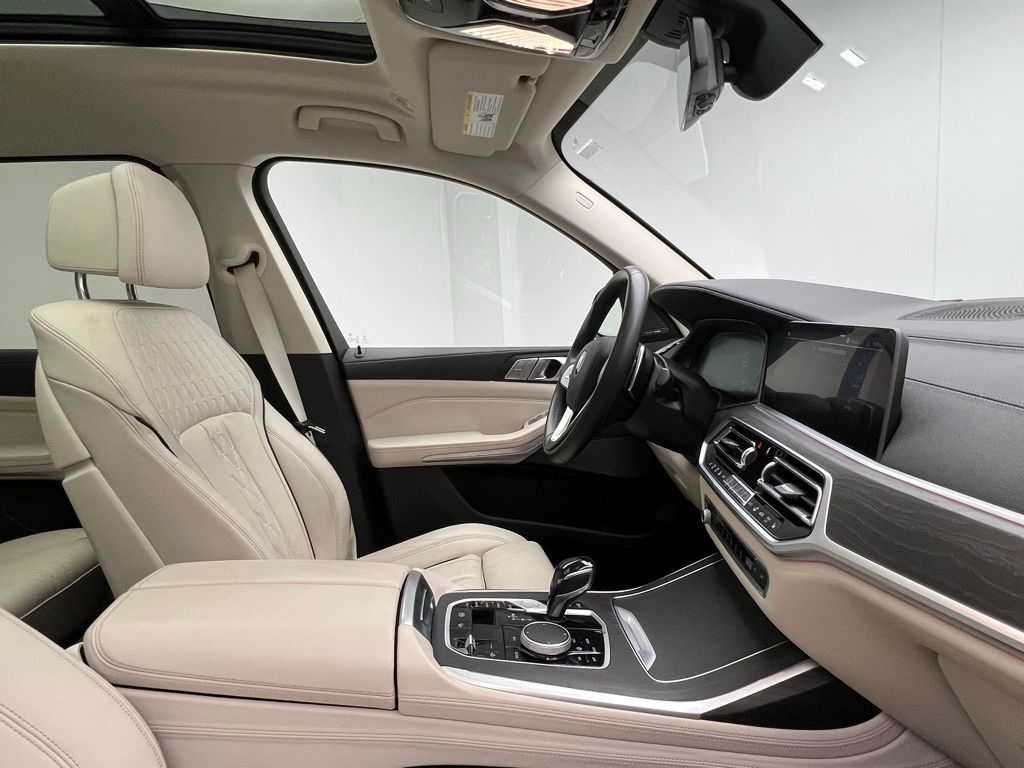 Thumbnail: 2020 BMW X7 - 6