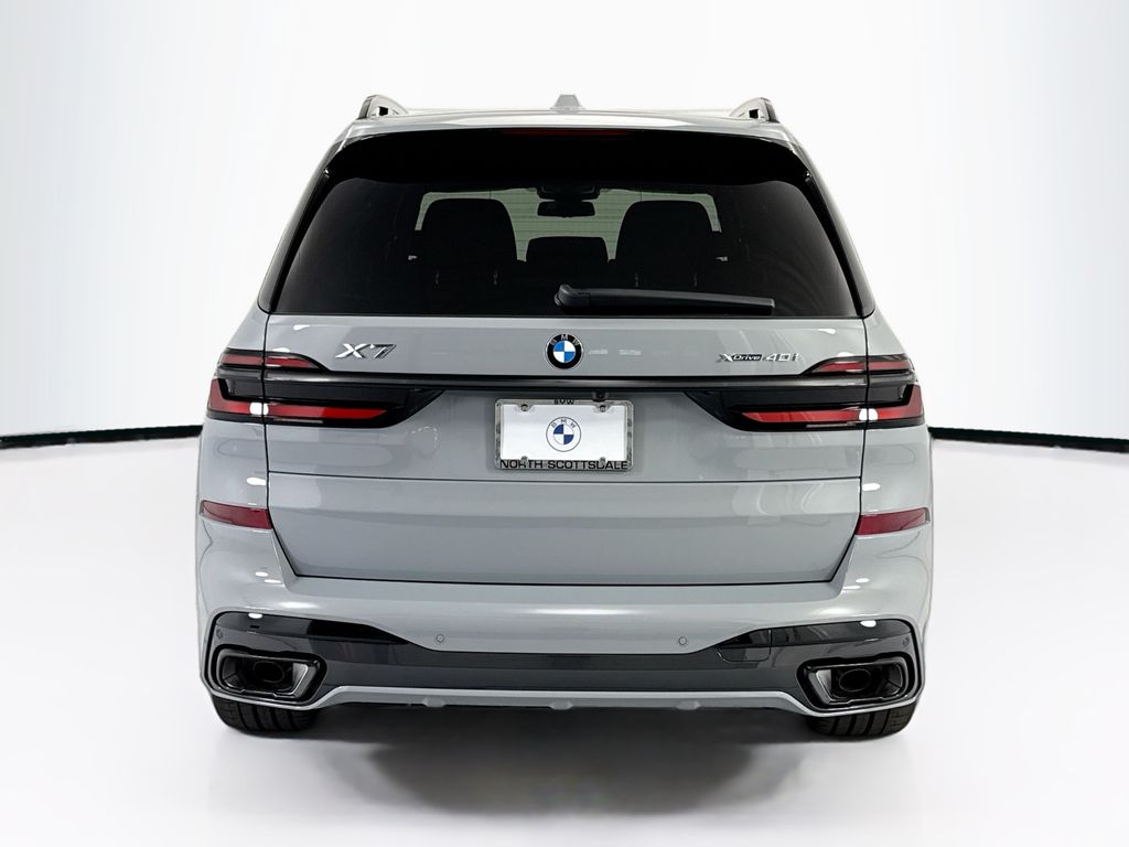 Thumbnail: 2027 BMW X7 - 6