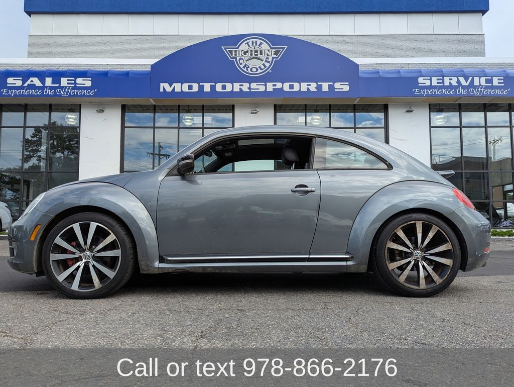 Platinum Gray Metallic 2013 Volkswagen Beetle Hatchback Front-Wheel Drive 6-Speed Manual