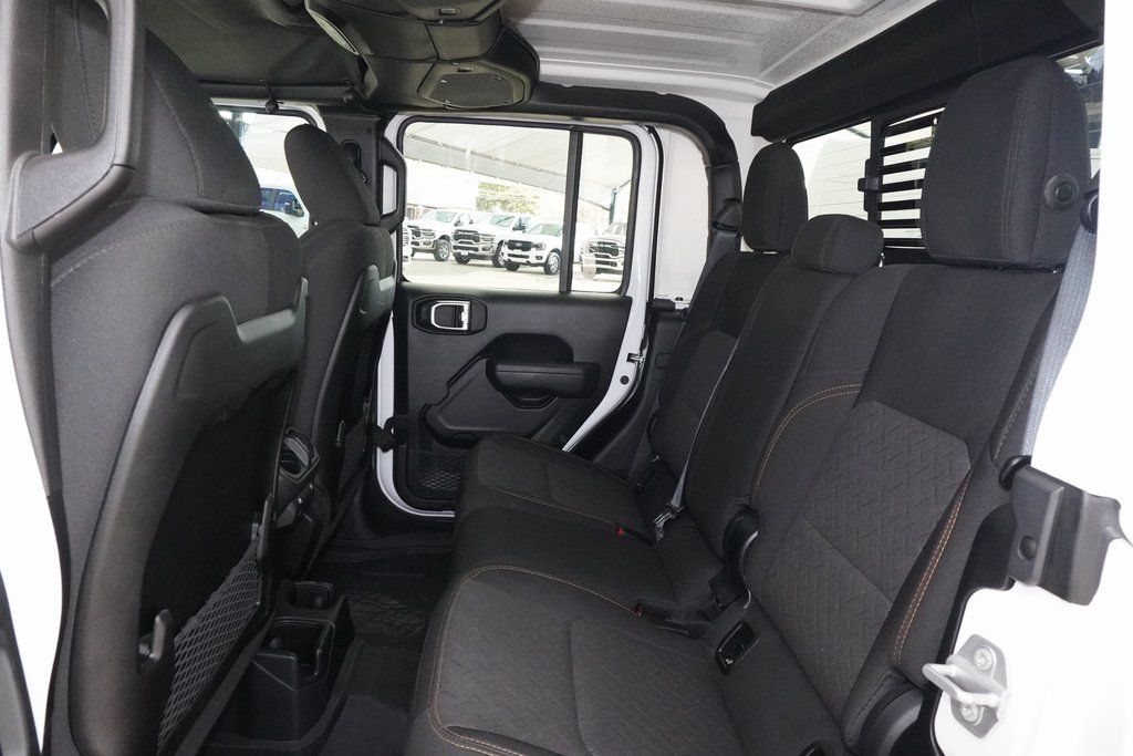 Used Car 2025 Jeep Gladiator  Mojave For Sale Under $50,000 In Weatherford, Texas