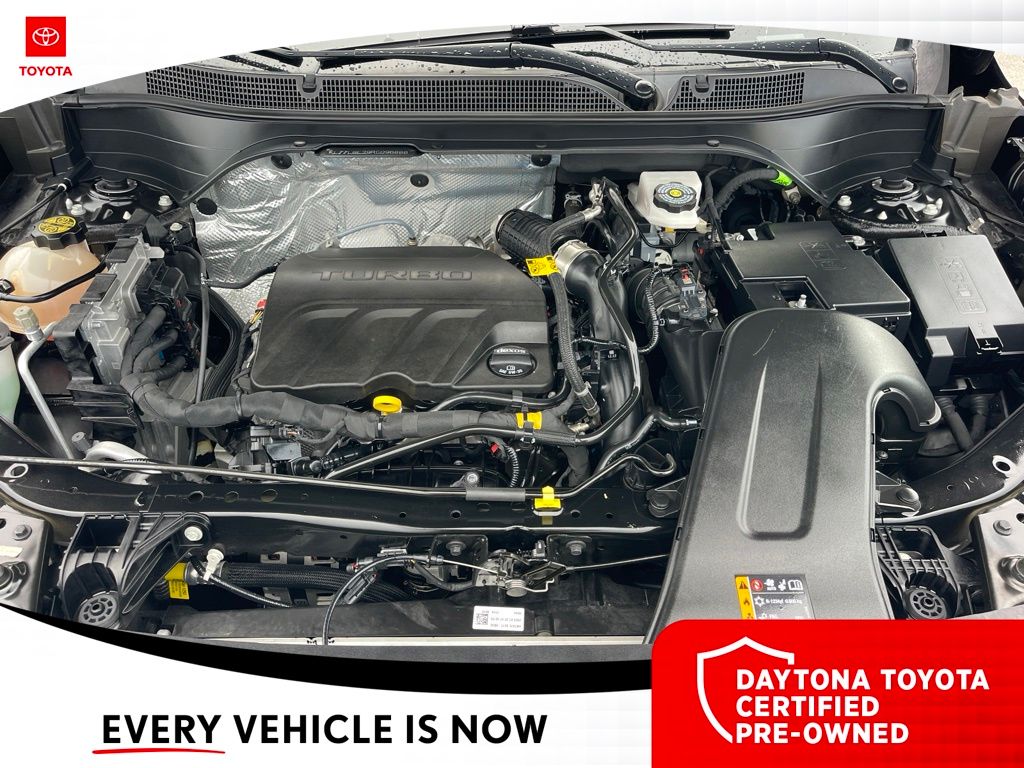 Used 2024 Chevrolet Trax SUV
