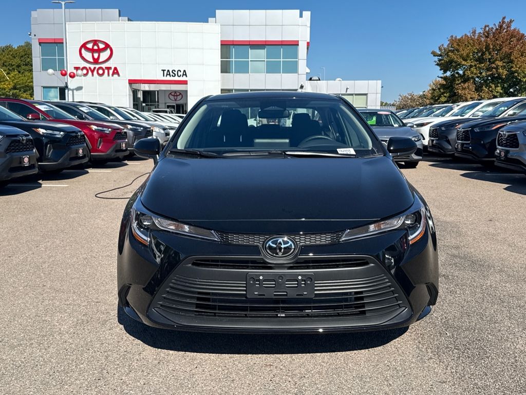 2026 Toyota Corolla LE photo 2