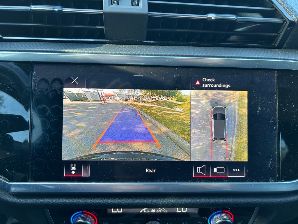 Thumbnail: 2022 Audi Q3 - 25