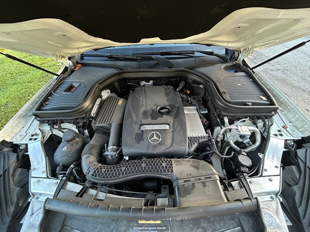 Thumbnail: 2018 Mercedes-Benz GLC - 11