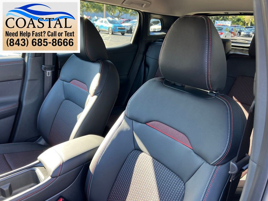 2026 Nissan Kicks SR - 9