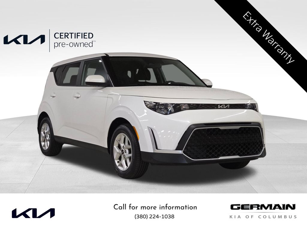 2023 Kia Soul LX photo 3
