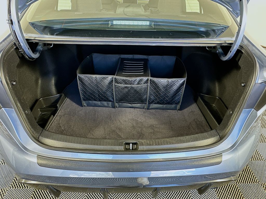 Thumbnail: 2024 Toyota Corolla - 25