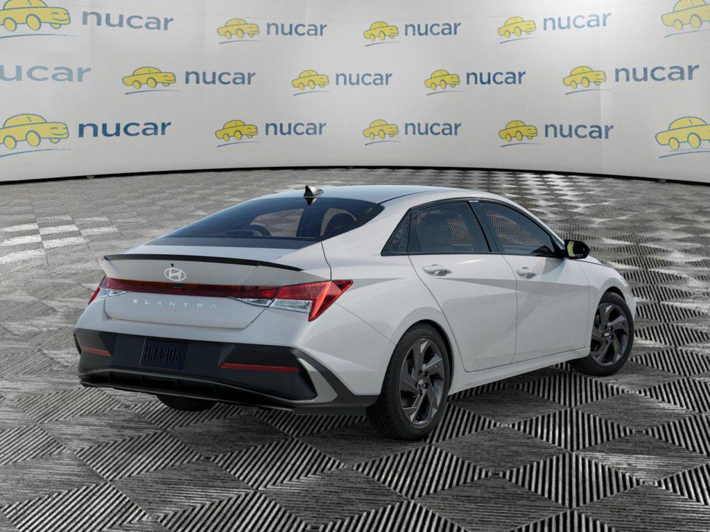 2026 Hyundai Elantra — photo 4