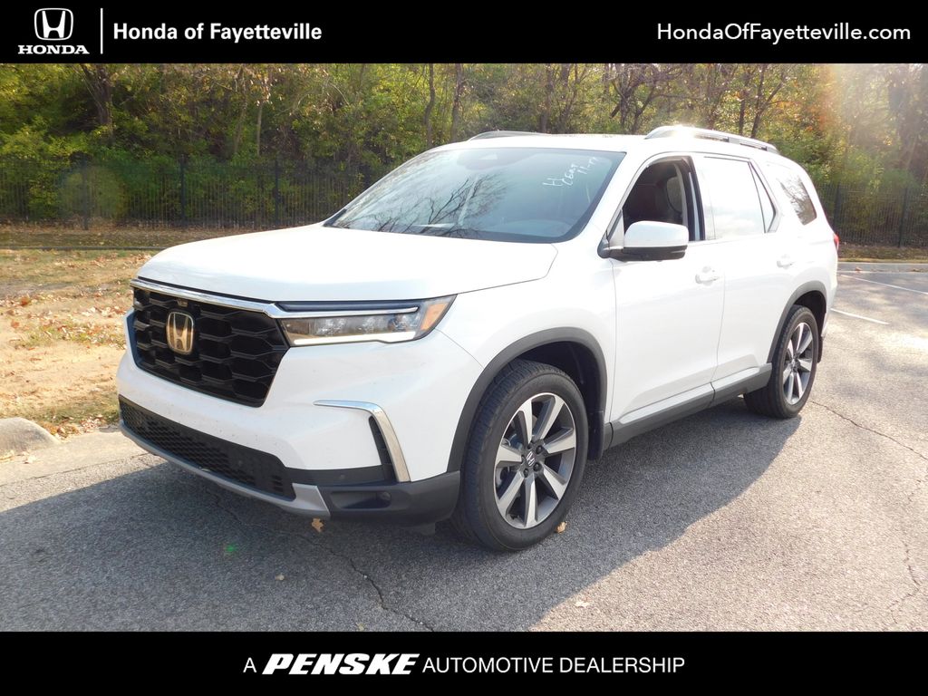 Thumbnail: 2023 Honda Pilot - 1