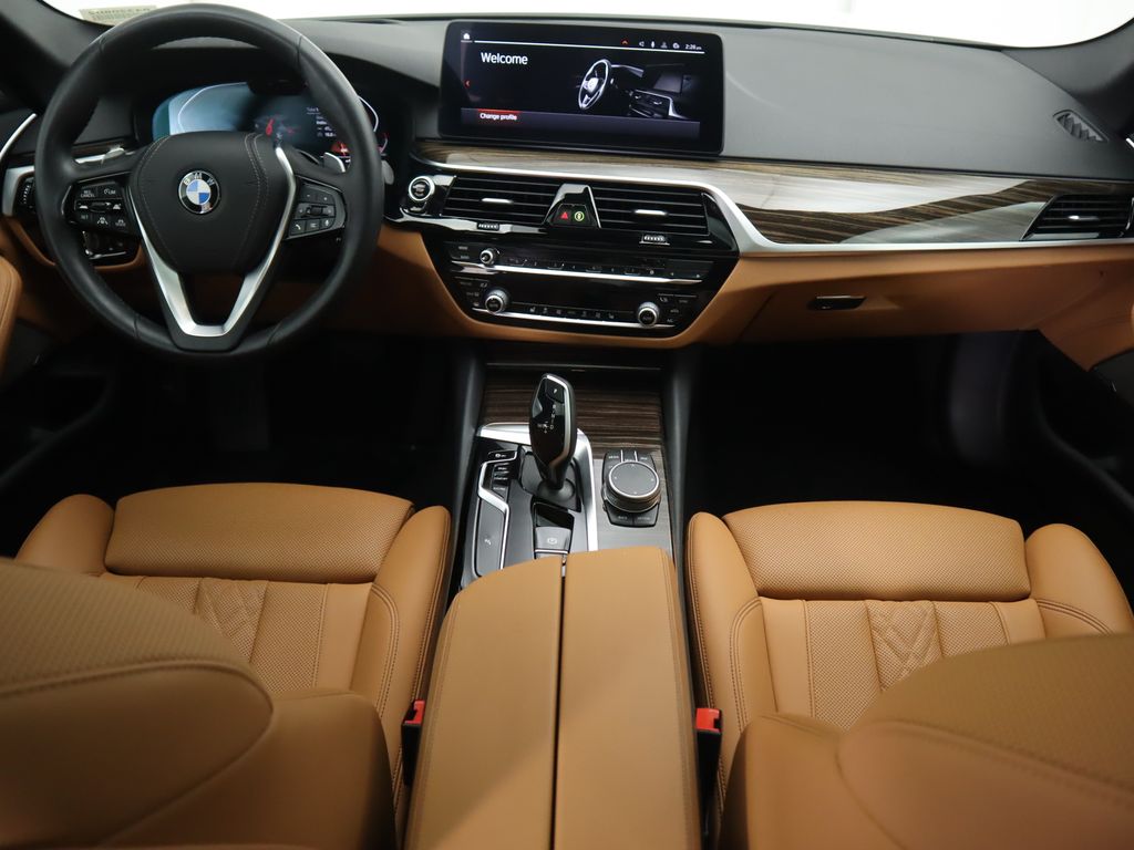 Thumbnail: 2022 BMW 5 Series - 13