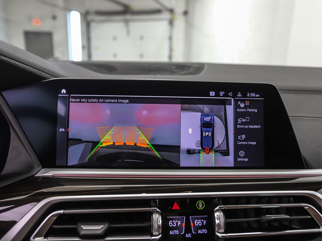 Thumbnail: 2021 BMW X7 - 19