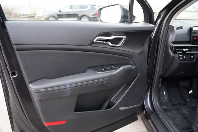 2026 Kia Sportage EX - Photo 11