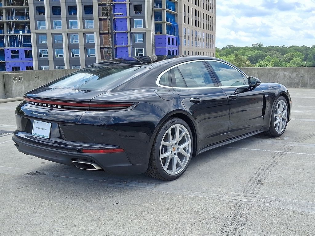 Thumbnail: 2025 Porsche Panamera - 8