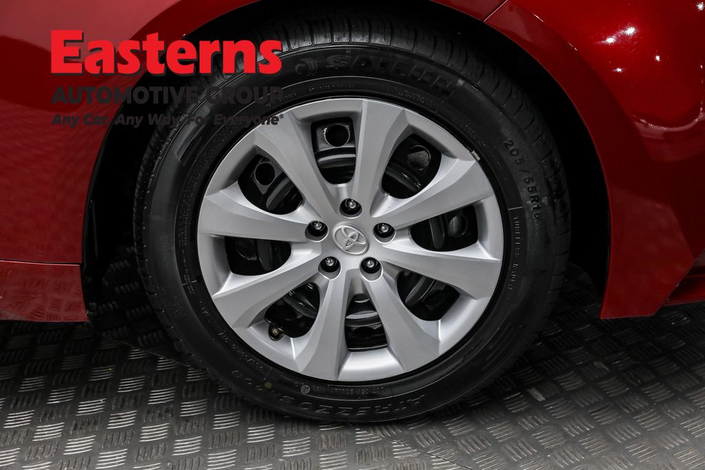 2024 Toyota Corolla LE - Photo 30