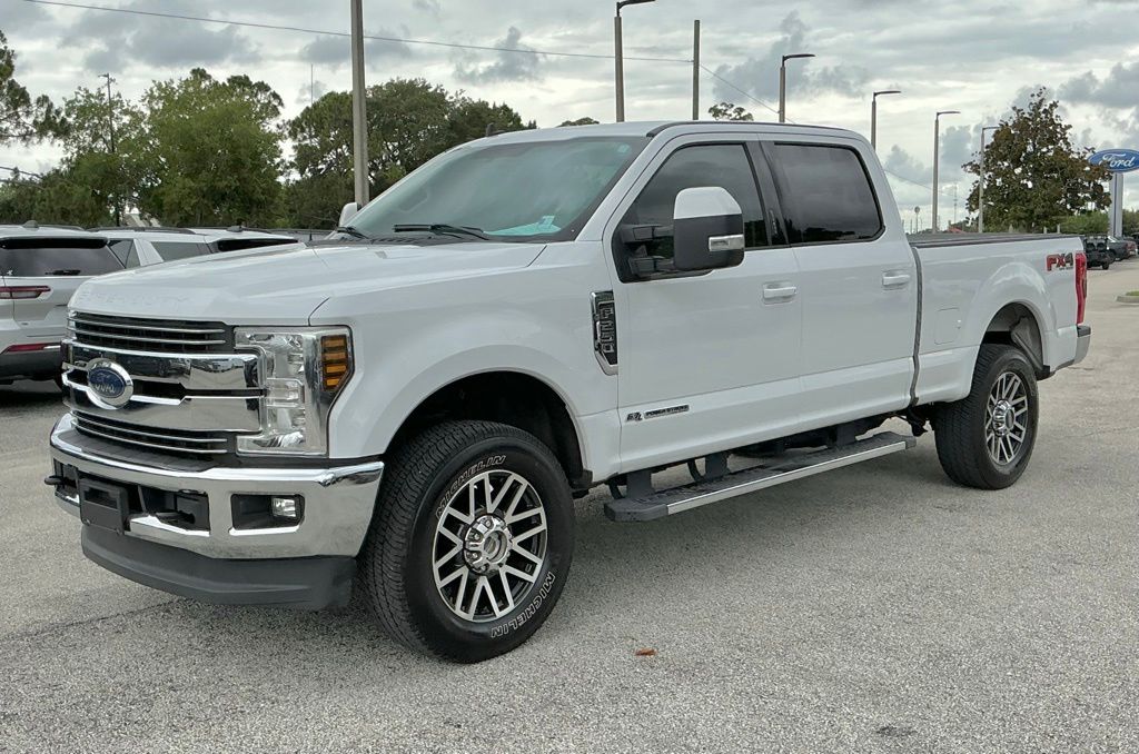 2019 Ford F-250 Super Duty Lariat Crew Cab 4WD