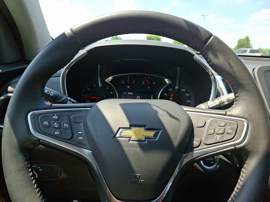 Thumbnail: 2022 Chevrolet Equinox - 20