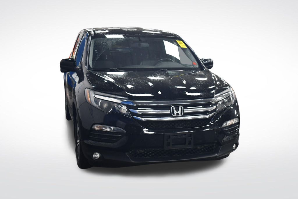 Thumbnail: 2018 Honda Pilot - 3