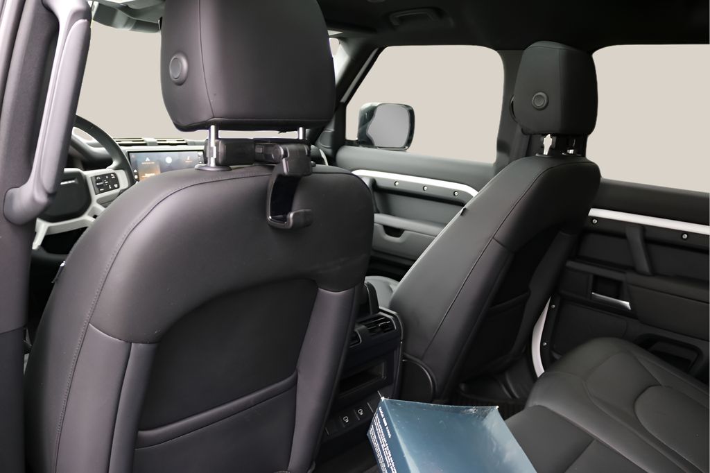Used Car 2025 Land Rover Defender 110  S For Sale Under $70,000 In Austin, Texas