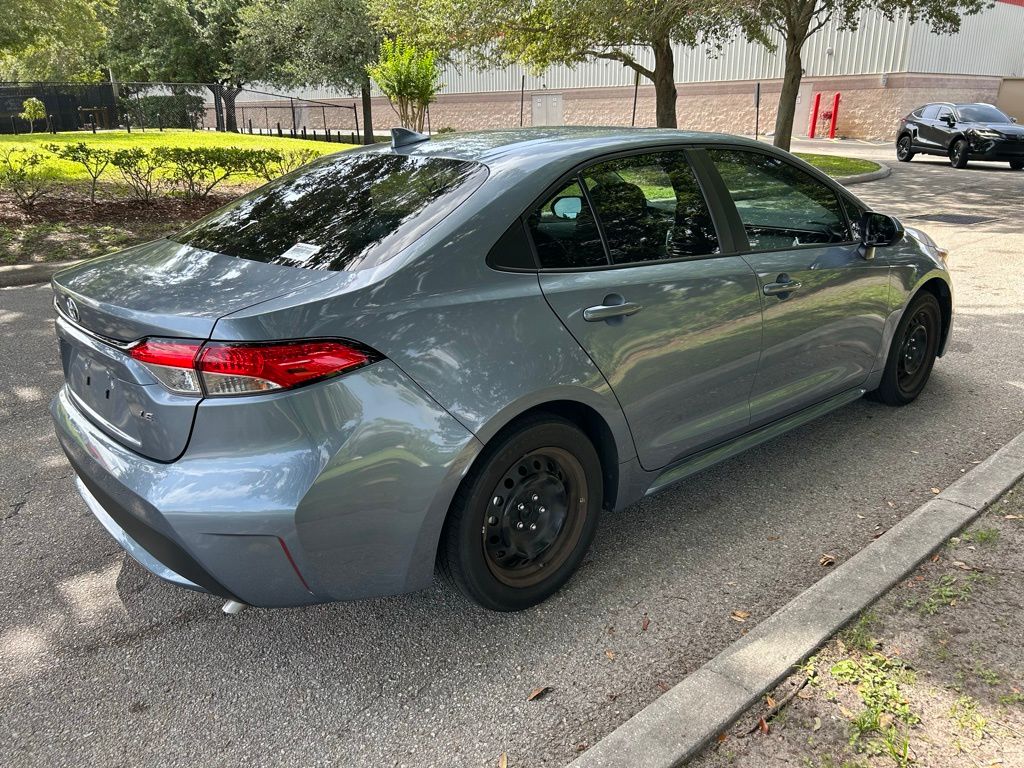 2022 Toyota Corolla LE 5