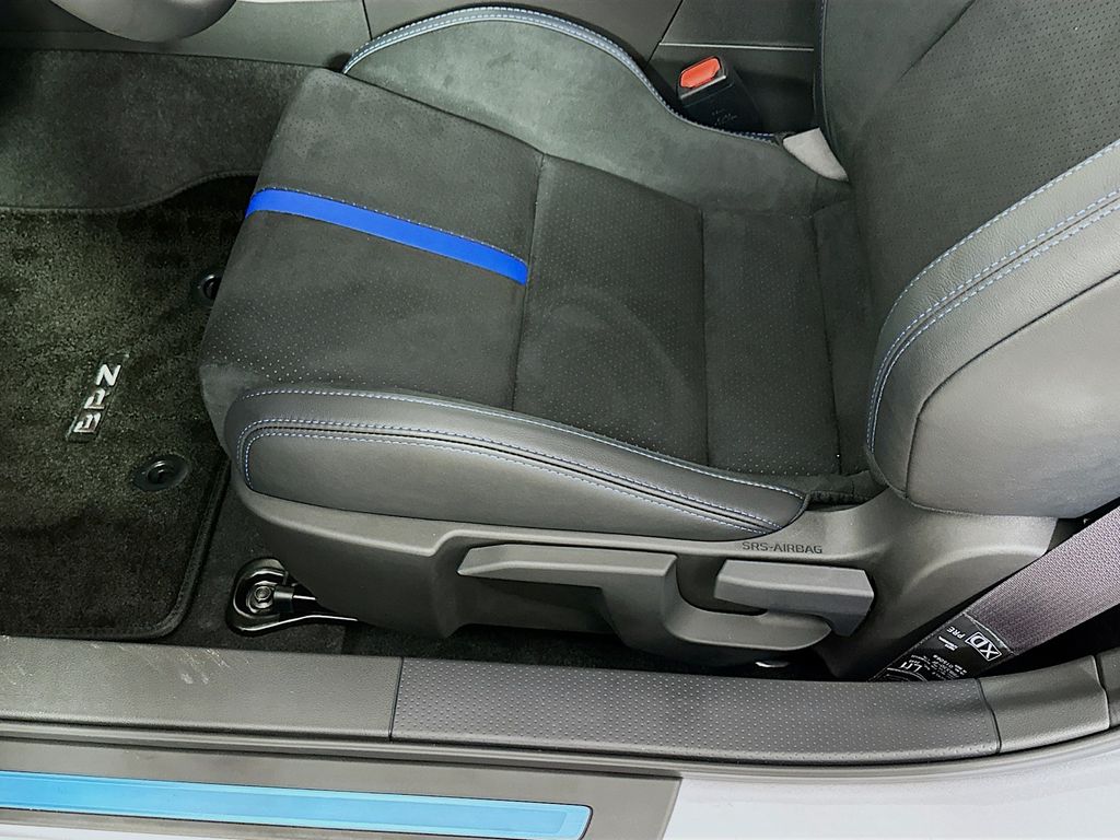 2025 Subaru BRZ tS - Photo 9