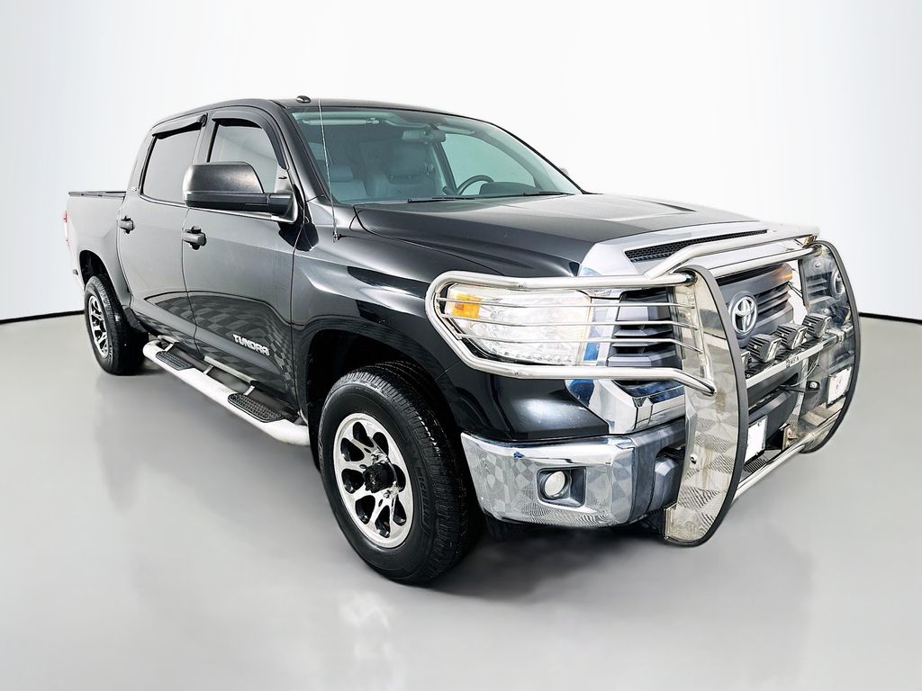 Thumbnail: 2015 Toyota Tundra - 3