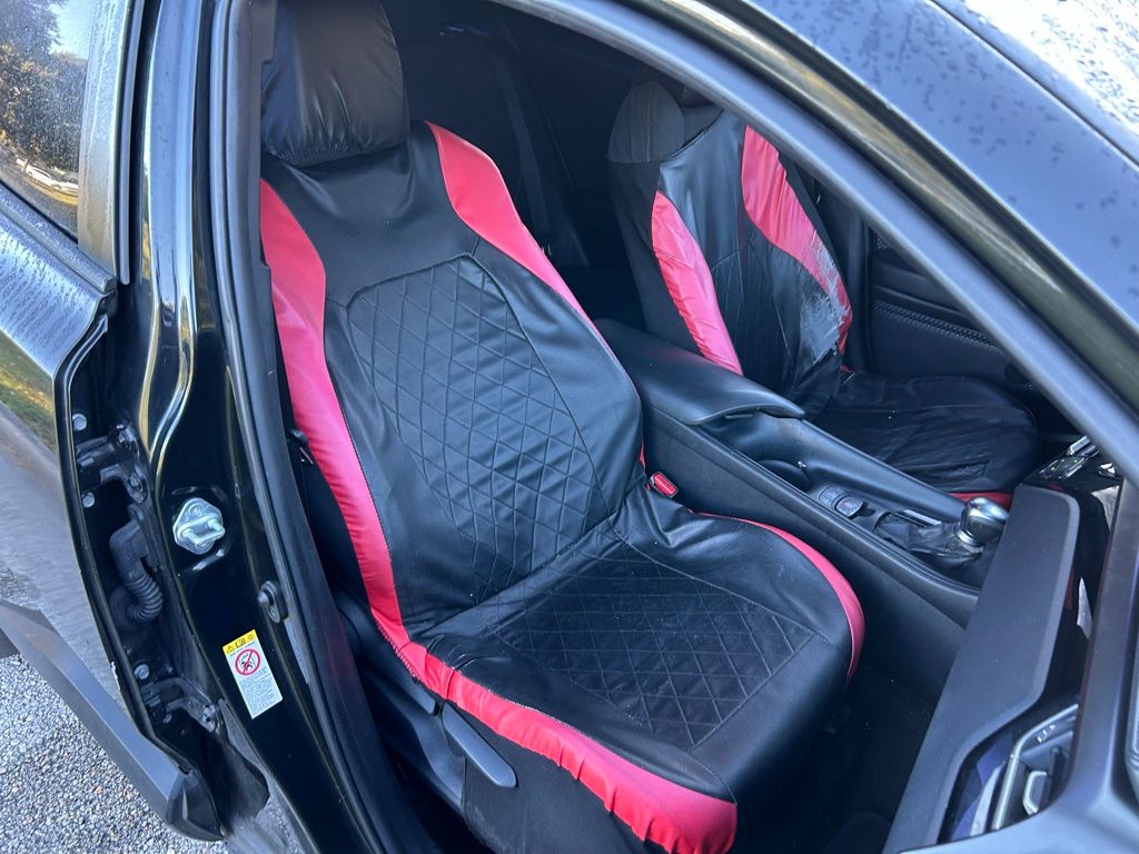 Thumbnail: 2019 Toyota C-HR - 15