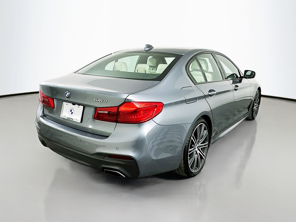 2019 BMW 5 Series 540i 5