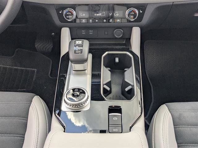 Used 2025 Mitsubishi Outlander SUV