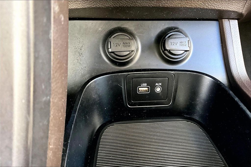 Used 2017 Orange Hyundai 2.4 Base image 17