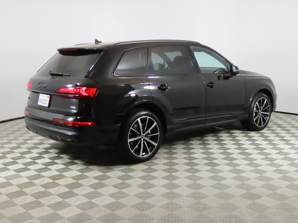 Thumbnail: 2023 Audi Q7 - 5