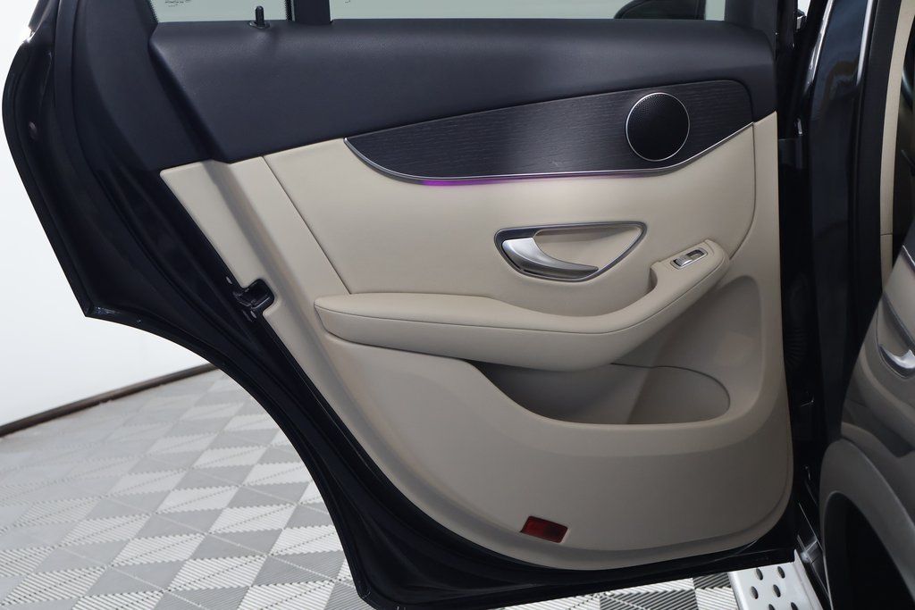 Thumbnail: 2022 Mercedes-Benz GLC - 13