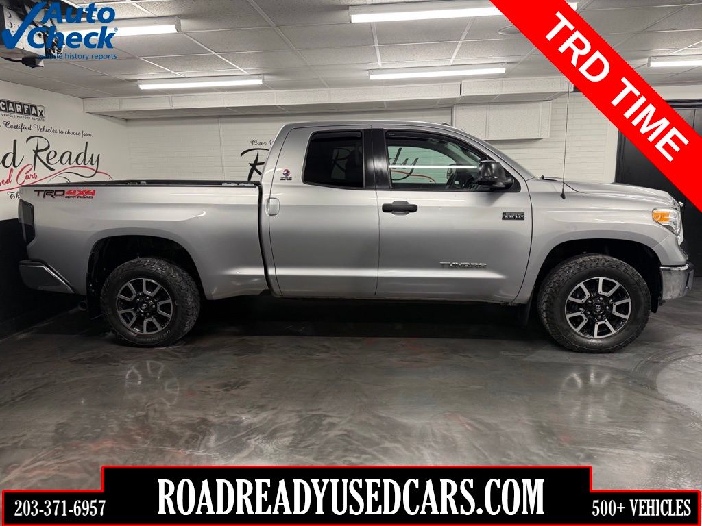 Silver Sky Metallic 2017 Toyota Tundra Pickup Truck Four-Wheel Drive 6-Speed Automatic Overdrive