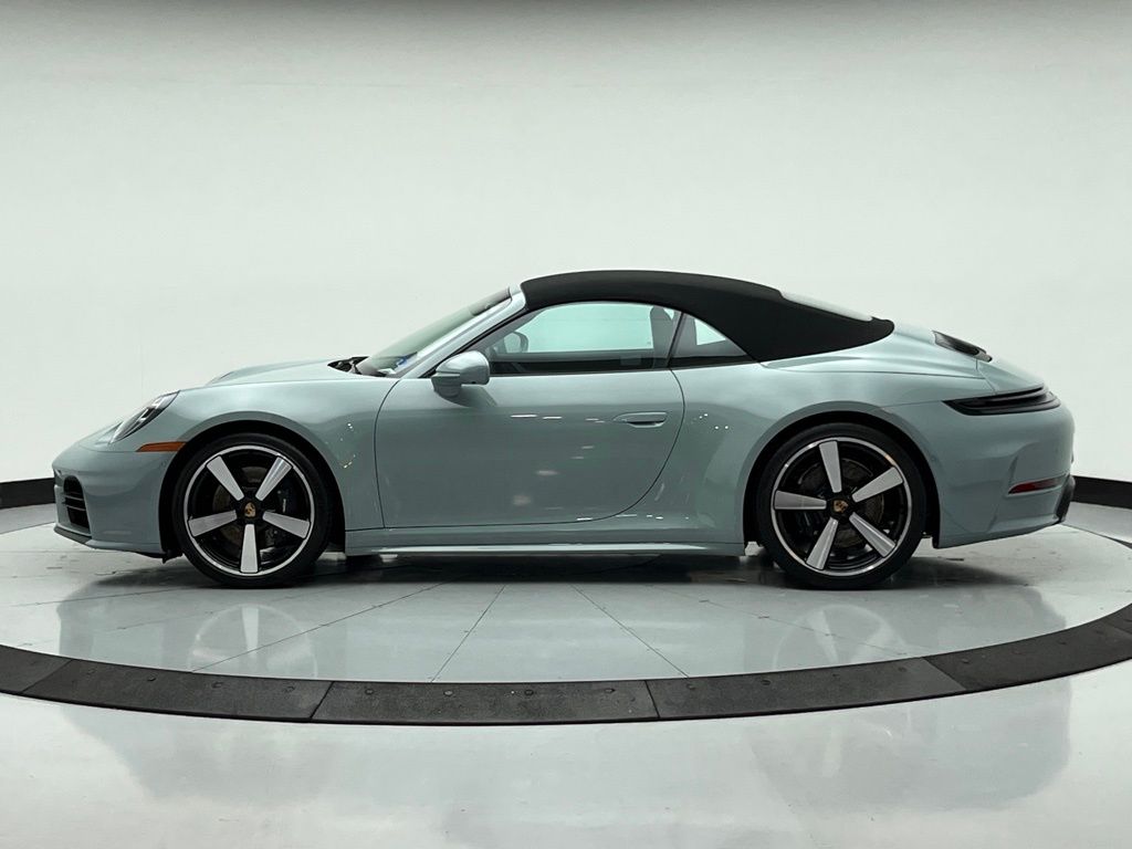 Thumbnail: 2025 Porsche 911 - 2