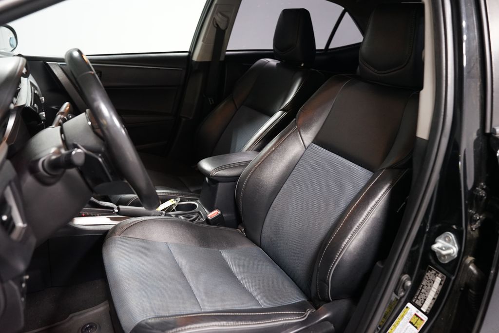 Thumbnail: 2016 Toyota Corolla - 6