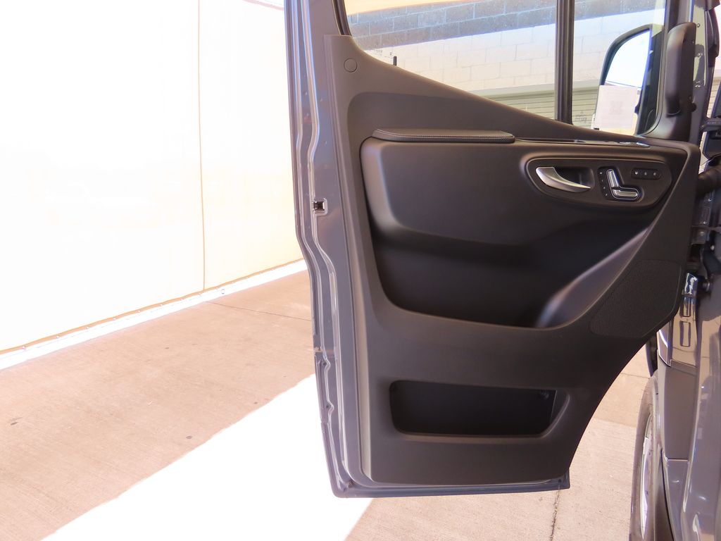 Thumbnail: 2026 Mercedes-Benz Sprinter - 24