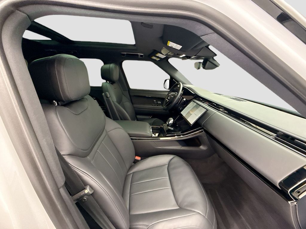 Thumbnail: 2024 Land Rover Range Rover Sport - 19