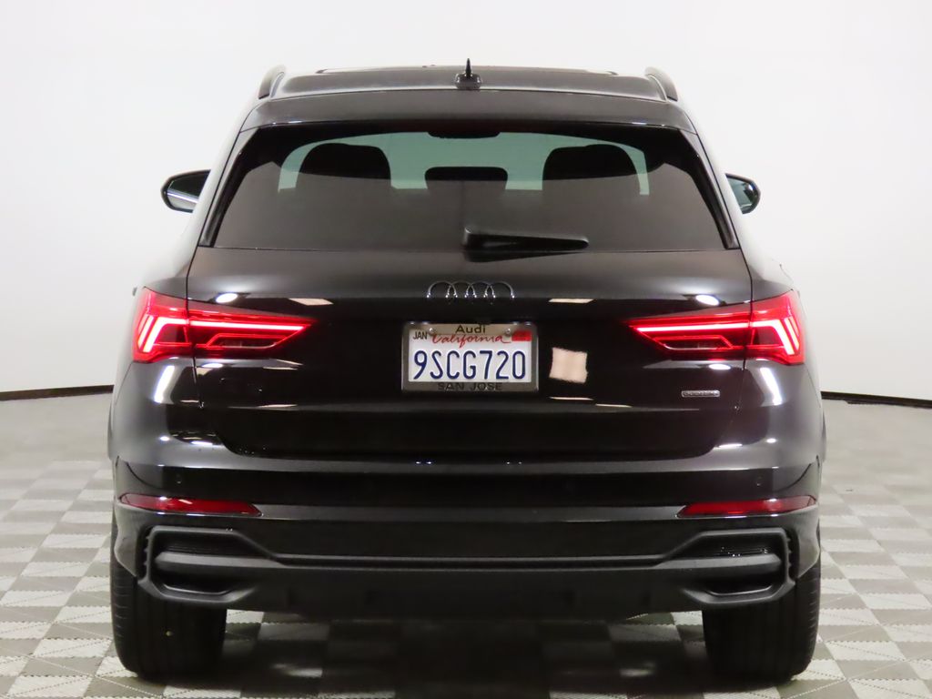 Thumbnail: 2025 Audi Q3 - 4