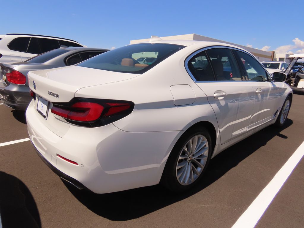 Thumbnail: 2022 BMW 5 Series - 3
