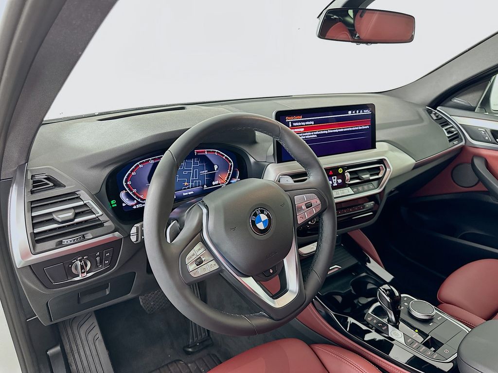 Thumbnail: 2025 BMW X4 - 9