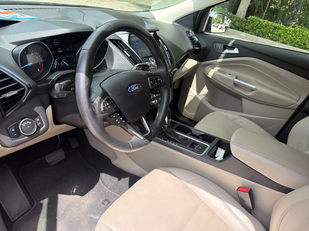 Used 2019 Green Ford Titanium image 6