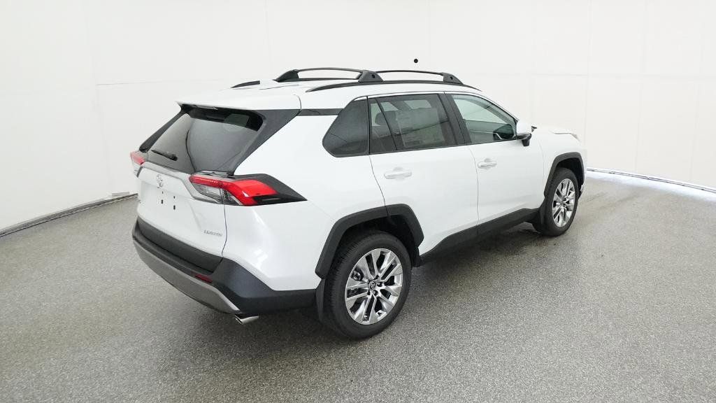 Thumbnail: 2025 Toyota RAV4 - 31