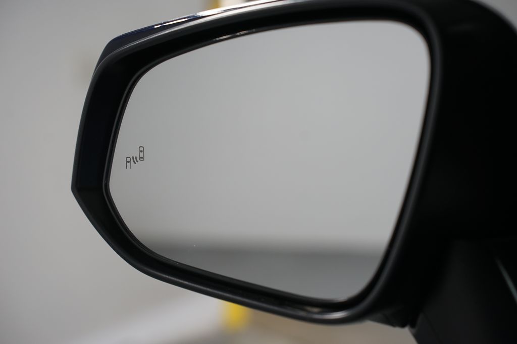 Thumbnail: 2022 Toyota RAV4 - 25