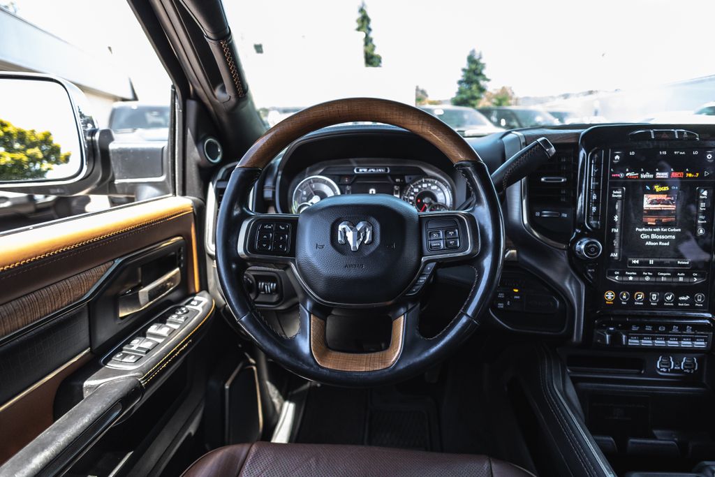 2020 Ram 3500 Laramie Longhorn thumbnail 27