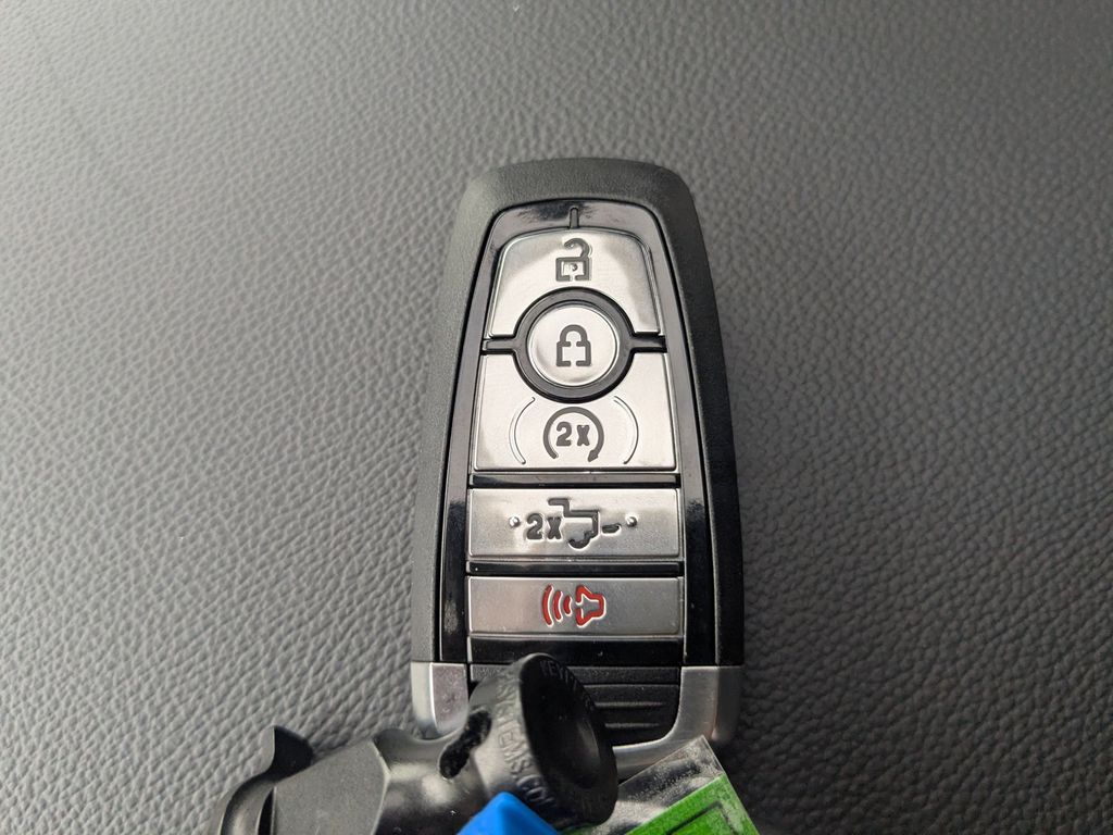 2025 Ford F-250 Super Duty Lariat