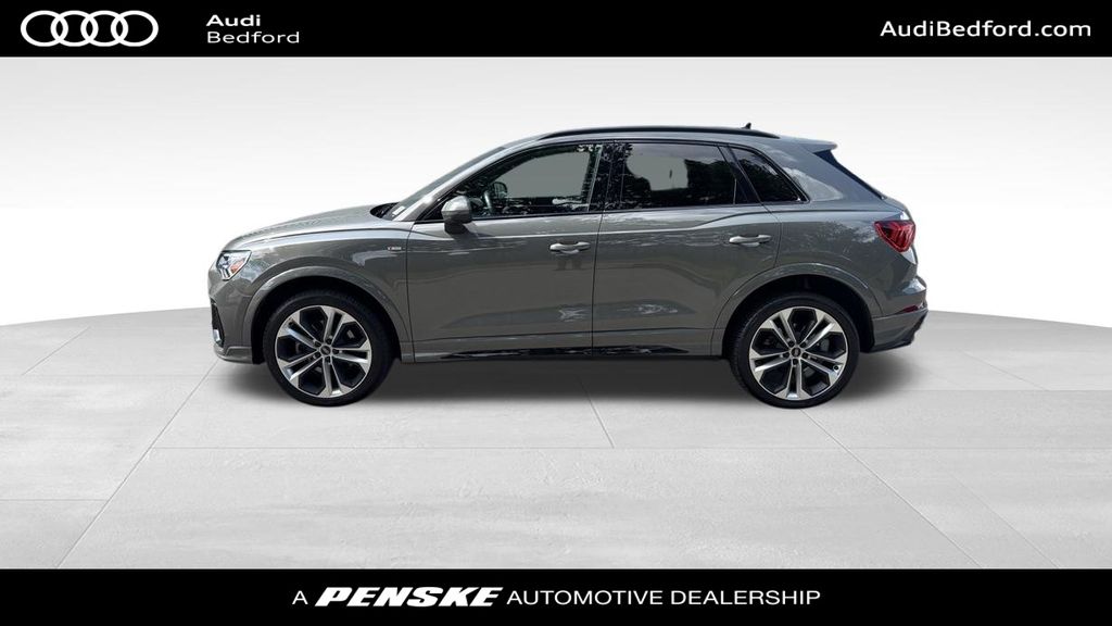 Thumbnail: 2021 Audi Q3 - 8