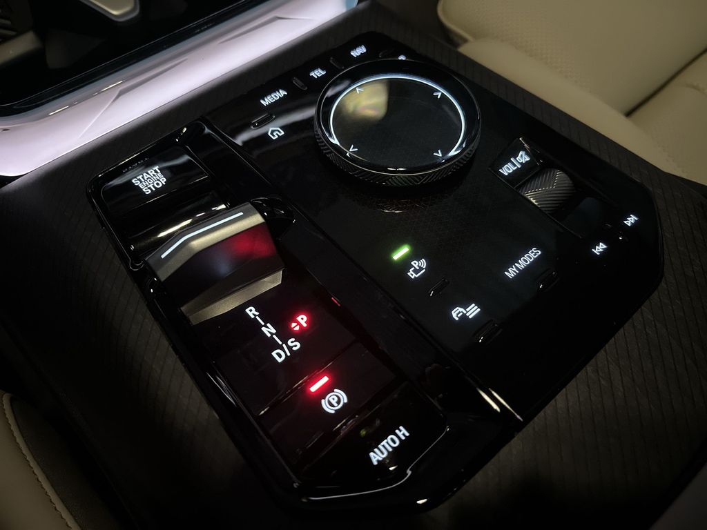 Thumbnail: 2026 BMW X3 - 20