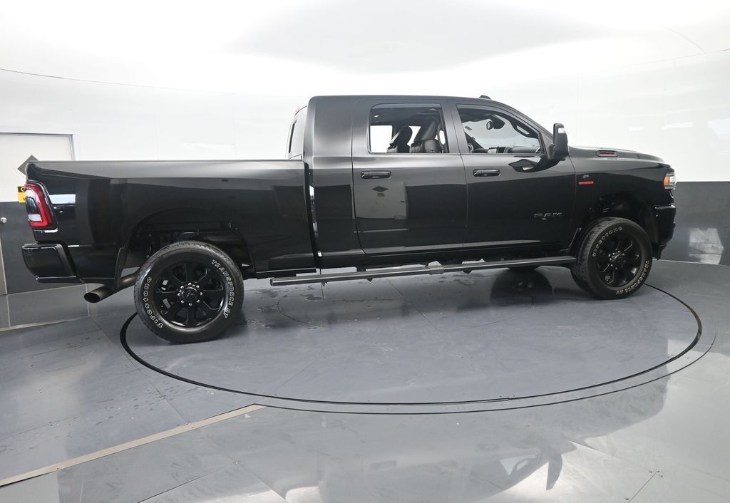 Used 2024 Diamond Black Crystal Pearlcoat Ram Laramie image 7